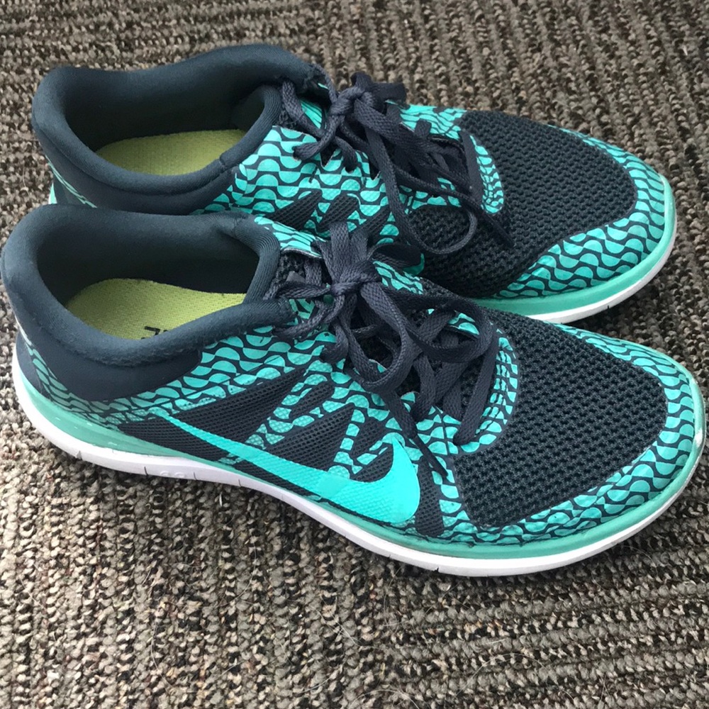 Nike Free Runs